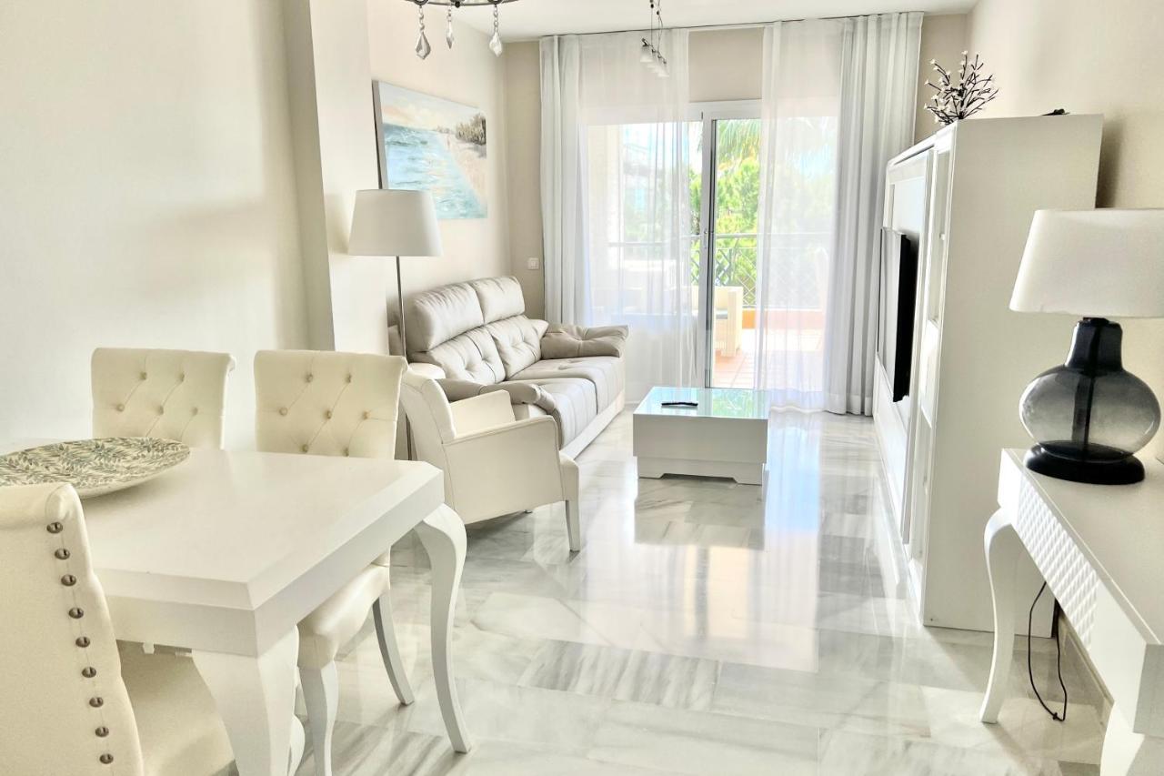 Mi Capricho Beachfront- 9D Apartment With Sea Views - Costa Del Sol La Cala De Mijas Bagian luar foto
